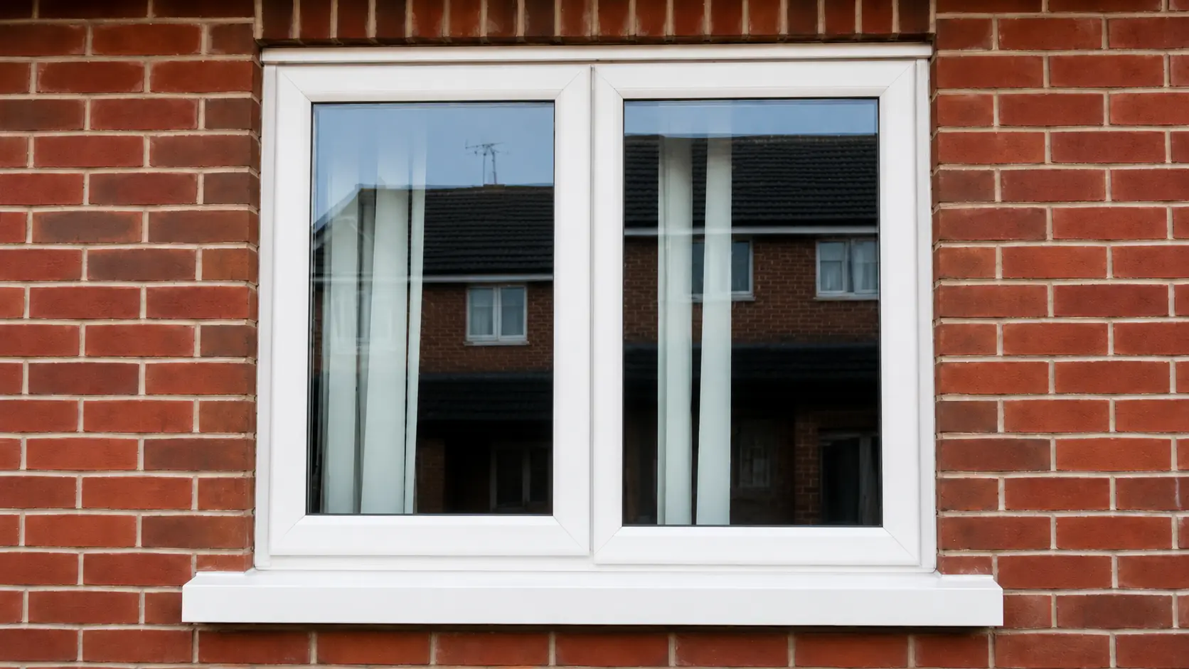 Before and after of our professional window cleaning in Redditch